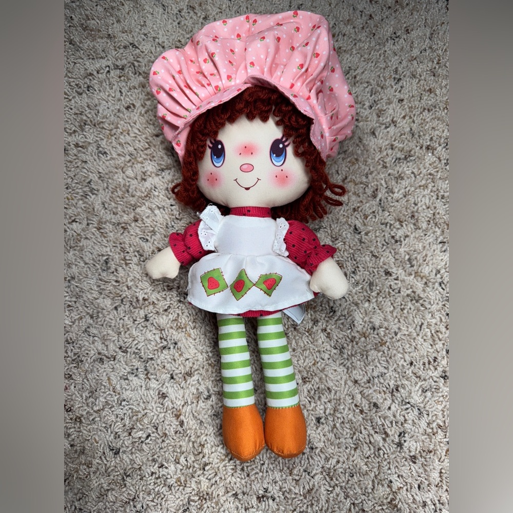 Strawberry Shortcake 2021 Plush Cloth Rag Doll